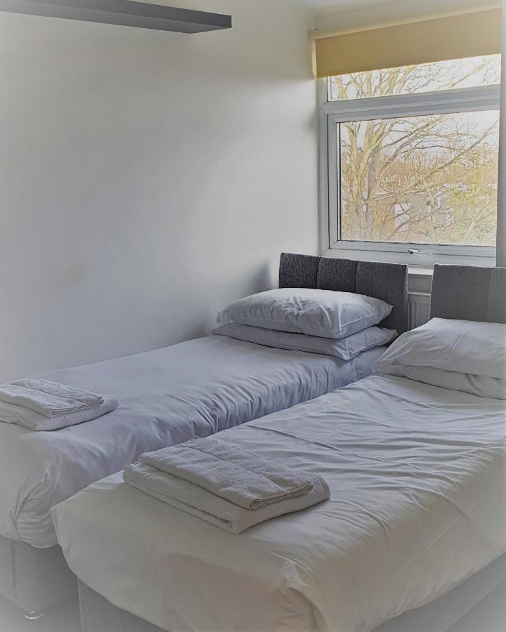 Swindon Old Town Duplex - Entercloud9Sa Apartment Exterior photo